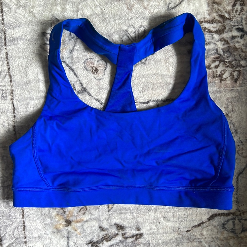 Lululemon sports bra